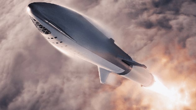Elon Musk, devasa uzay gemisi BFR'nin yeni ismini aklad