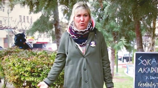 CHP terrle balants nedeniyle kovulan akademisyenlere sahip kt