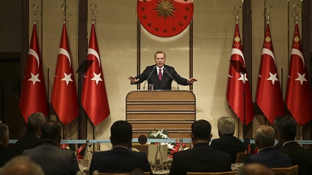 AK Parti belediye bakan adaylarn ilk kez kampa alacak