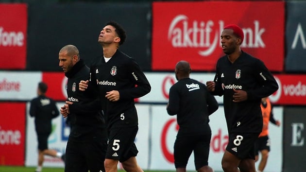 Ryan Babel, Galatasaray derbisine yetiiyor