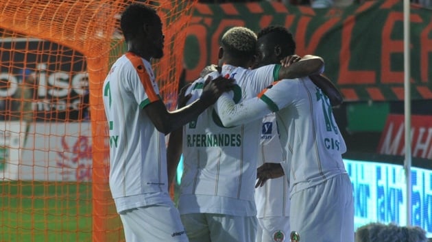 Alanyaspor sahasnda Kayserispor'u 5-0 malup etti