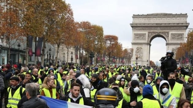 Fransa Cumhurbakan Macron, protestodaki sava sahnelerini knad