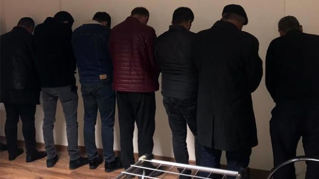 Ankara'da ''masaj salonu''na yaplan fuhu basknnda 4' kadn 17 kii gzaltna alnd