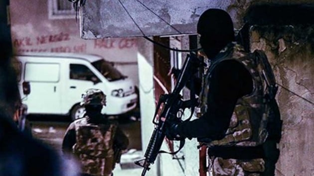 PKK'nn kurulu gnnde, zmir'de saldr hazrlndaki pheliler yakaland