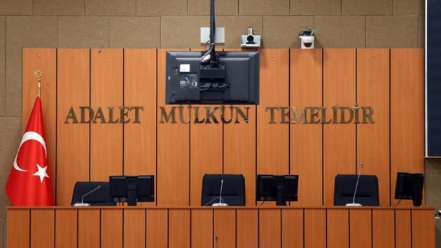 'Darbeye direnmeyin' diyen mahrem imama 15 yl hapis