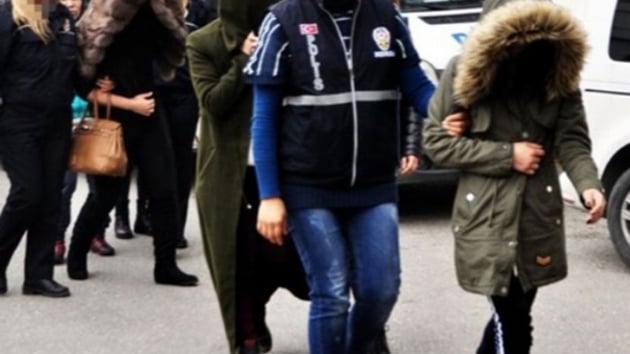 Adana'da kadn polislere fuhu yaptran kadn polise hapis cezas verildi