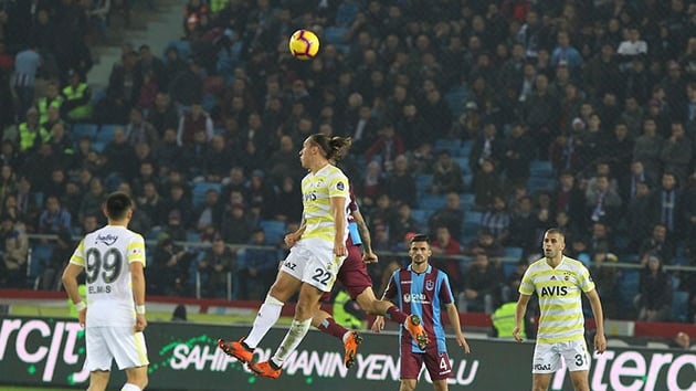 Comolli Slimani ile zel olarak grecek
