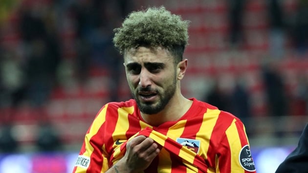 Bilal Baackolu, Kayserispor taraftarnn tepkisinin ardndan gzyalarn tutamad