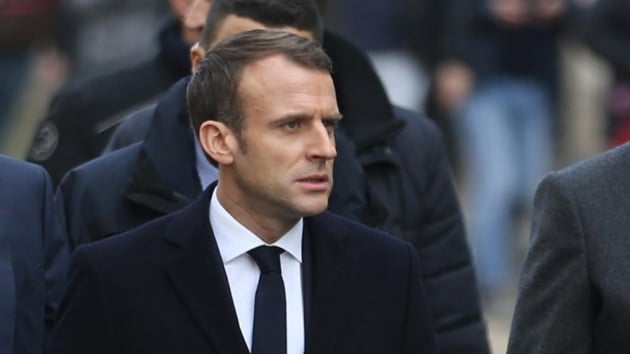 Fransa Cumhurbakan Macron protesto edildi