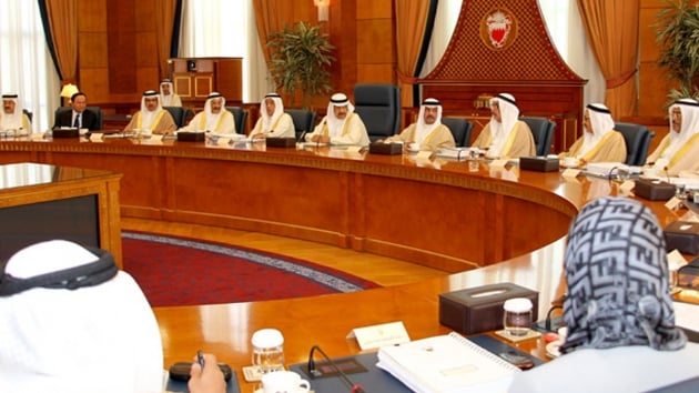 Bahreyn Kral Al Halife yeni hkmetin kuruluunu onaylad
