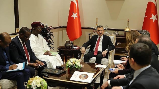 Cumhurbakan Yardmcs Oktay, Nijer Maden Bakan Moussa'y kabul etti