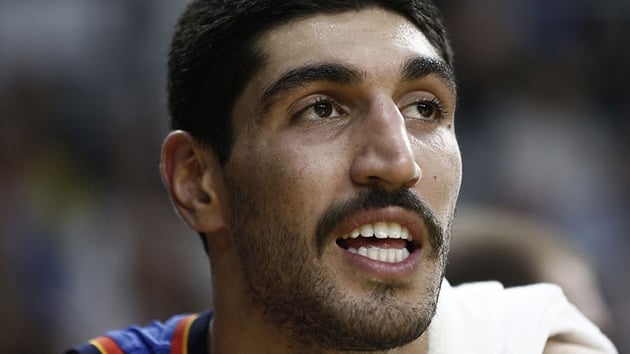 Mehmet Okur, FET'c Enes Kanter'i alaya ald