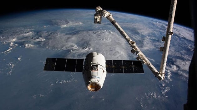 SpaceX, uzay istasyonuna Noel hediyesi gnderdi
