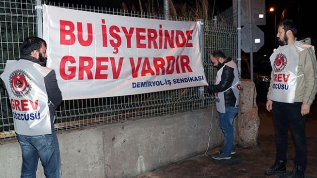 ZBAN'daki grev nedeniyle baz tren seferleri durdu 