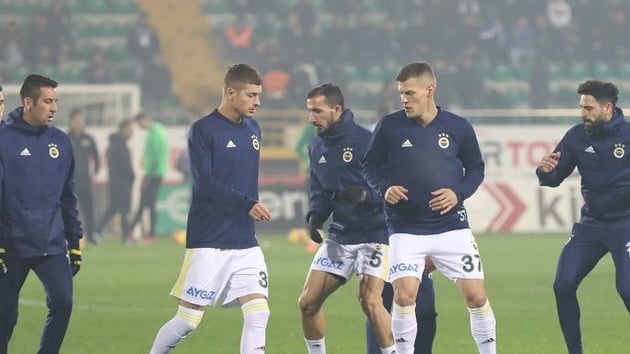 Fenerahe'de futbolcular menajerlerine haber gnderdi! 'Bana hemen takm bul'