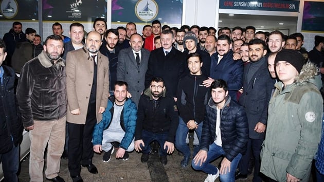 zlmez ve Bykaknn genlerle sohbeti 