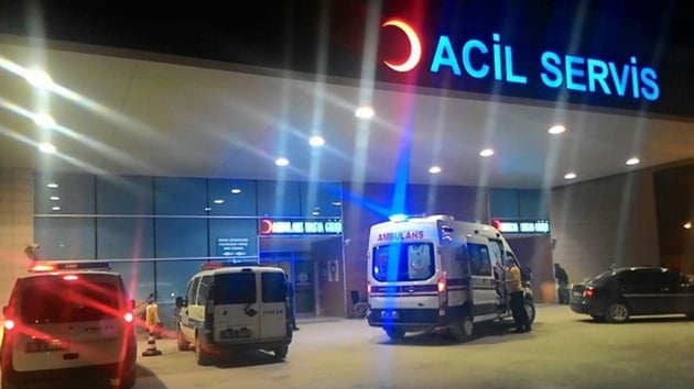 Adana'da 4 yandaki ocuun kazara babasn silahla vurduu iddia edildi