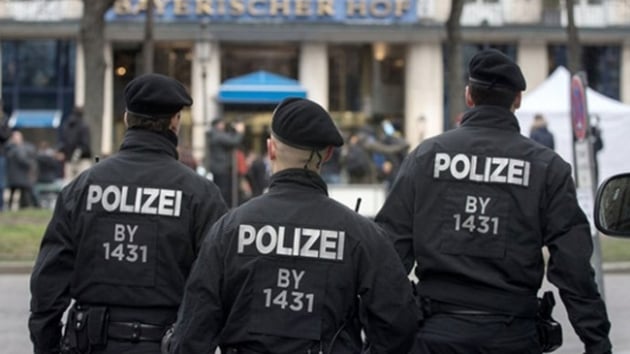 Almanya'da polise olaanst yeni yetkiler verildi