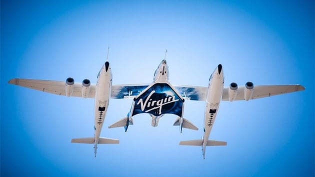 Virgin Galactic irketinin uzay turizm arac test uuu yapt