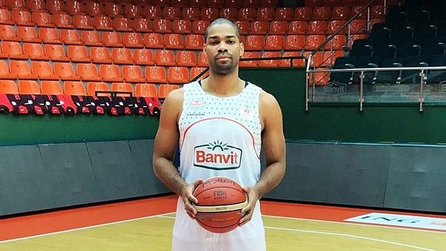 Banvit, Gary Neal'i kadrosuna katt