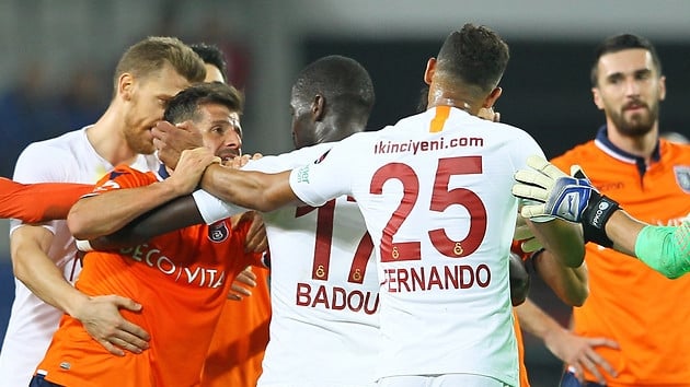 Baakehir, Galatasaray' yanna yaklatrmad