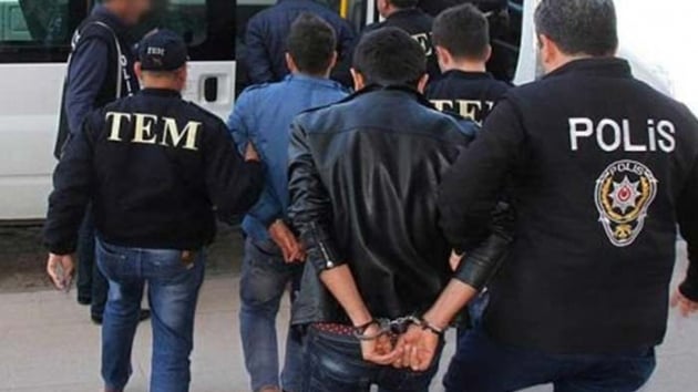 Adana'da FET֒nn finanss 'gaybubet evi'nde yakaland  