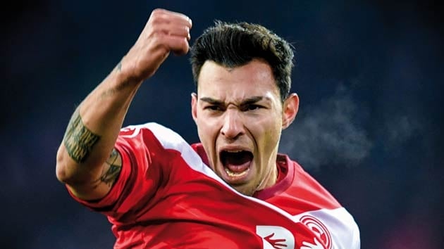Milli futbolcumuz Kaan Ayhan'n golleriye Fortuna Dsseldorf, Freiburg'u 2-0 malup etti