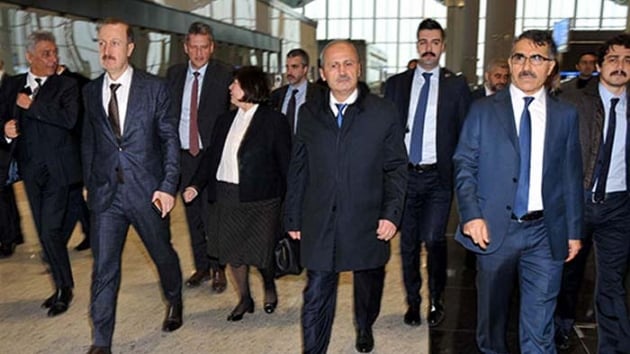 stanbul Havalimannda tanma toplants 