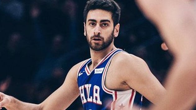 Furkan Korkmaz'l Philadelphia, New York Knicks'i rahat geti