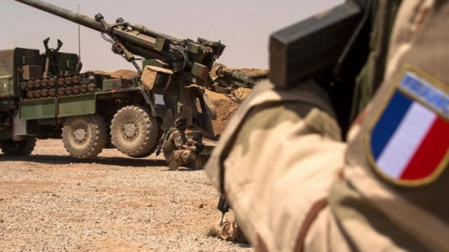 Fransa Suriye'deki askeri varlnn devam edeceini aklad