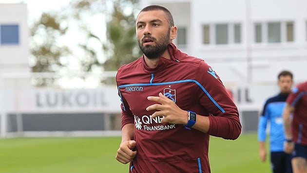 Galatasaray'a Alan Carvalho transferi iin Burak Ylmaz art