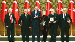 Trkiyenin yeni Mehmet Akiflere,Tanpnarlara, Itrilere ihtiyac var