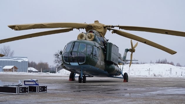 Ukrayna'nn zgn saldr ve elektronik harp helikopteri hizmete balad
