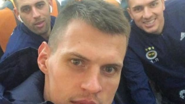 Skrtel'in 'Christmas' paylam olay oldu
