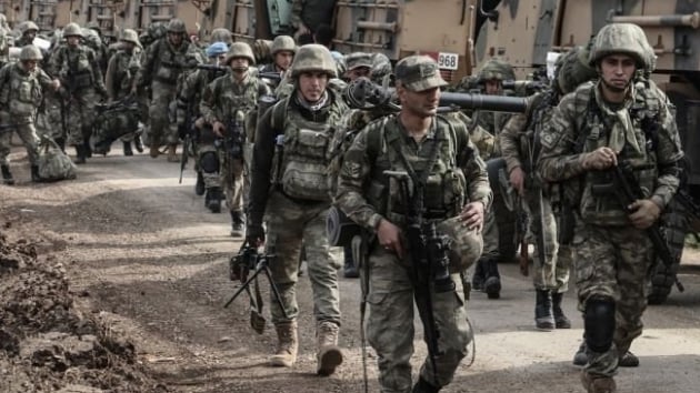 Komandolarmz Suriyeye hareket etti 
