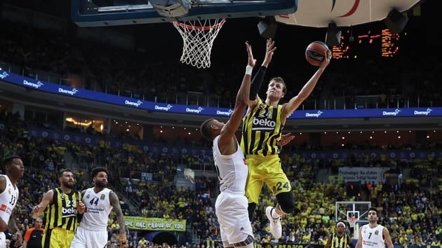 Fenerbahe Beko'dan mthi galibiyet!