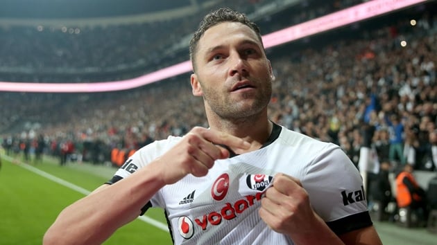 Beikta'a dnmek isteyen Dusko Tosic iin son karar enol Gne verecek