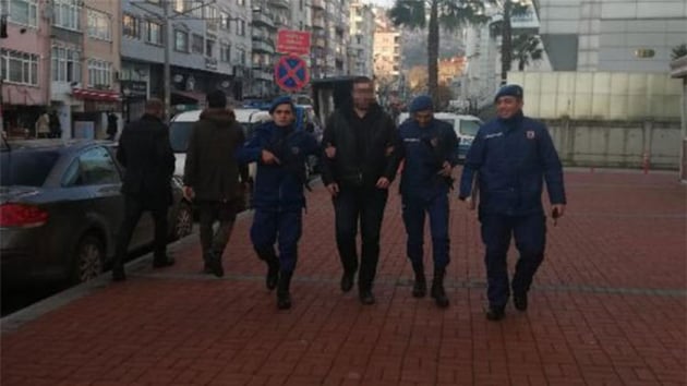 Evde sahte iki reten kiiye 48 saat ev hapsi