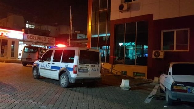 Komusunu yaralamaktan gzaltna alnan kii intihar etti