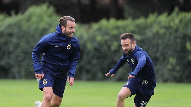 Fenerbahe'de Valbuena ve Soldado belirsizlii
