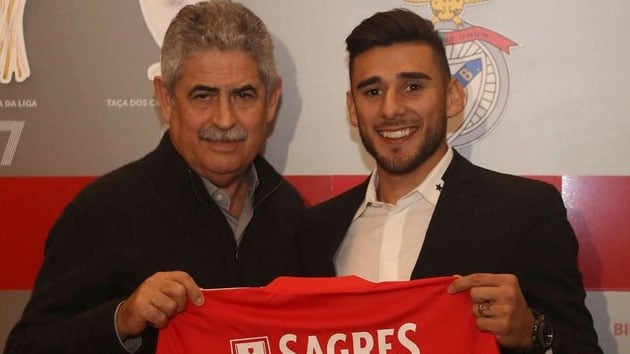 Benfica Salvio'yu brakmad