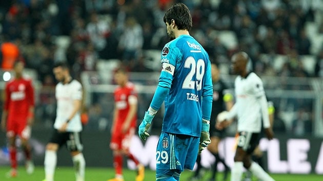 Trabzonspor Tolga Zengin'e burun kvrd