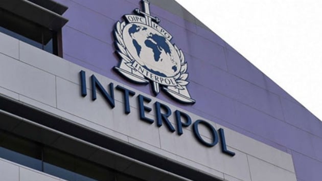 Interpol'un arad kadn terristler Bursa'da yakaland