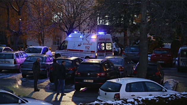 niversite rencisi tez hocasn silahla vurarak ldrd