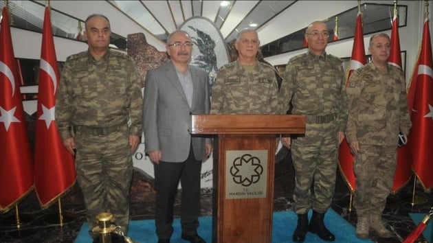 Orgeneral Dndar, Suriye snrndaki birlikleri denetledi