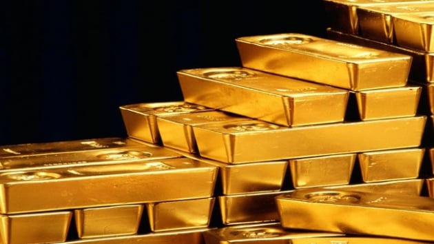 Suriye'de, Trkiye'ye karlmak istenen yaklak 26 kilogram altn ve 2 milyon TL ele geirildi