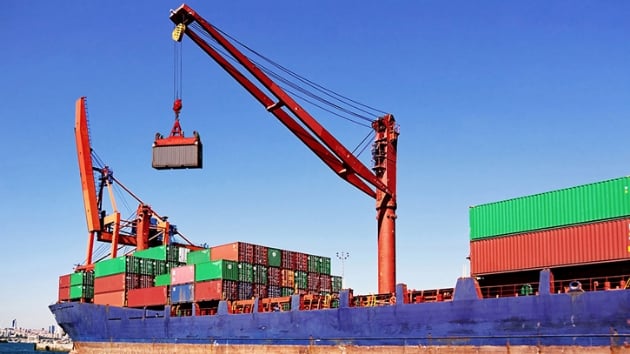 Ticaret Bakan Pekcan: Cumhuriyet tarihimizin en yksek yllk ihracat gerekleti