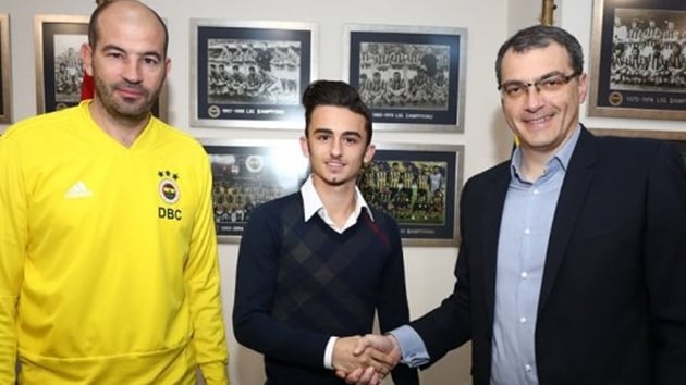 Fenerbahe'de Kudret Oben'e profesyonel szleme