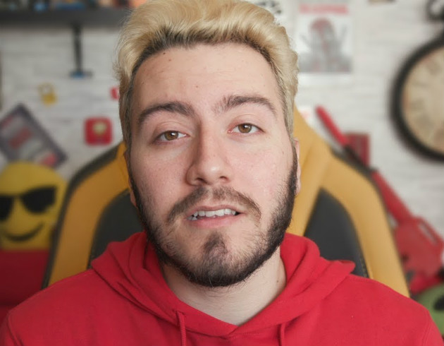 Enes Batur ne i� yap�yor? Enes Batur filmi konusu