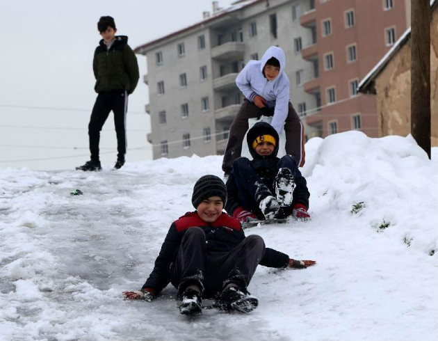 9 Ocak Yozgat yar�n okullar tatil mi Valilik MEB Yozgat kar tatili son dakika a��klamas� 